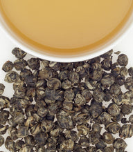 Load image into Gallery viewer, Harney &amp; Sons Dragon Pearl Jasmine Classic Tea 20 Sachets - Premium Teas Canada

