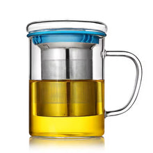 Load image into Gallery viewer, Glass tea mug with infuser and a lid - blue silicone rim
