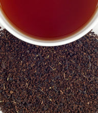 Load image into Gallery viewer, Harney &amp; Sons Scottish Afternoon 50 Sachets - Premium Teas Canada
