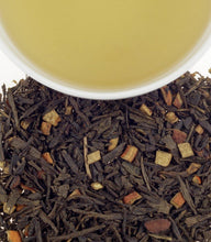 Load image into Gallery viewer, Harney &amp; Sons Green Hot Cinnamon Spice 1 lb Loose Tea - Premium Teas Canada
